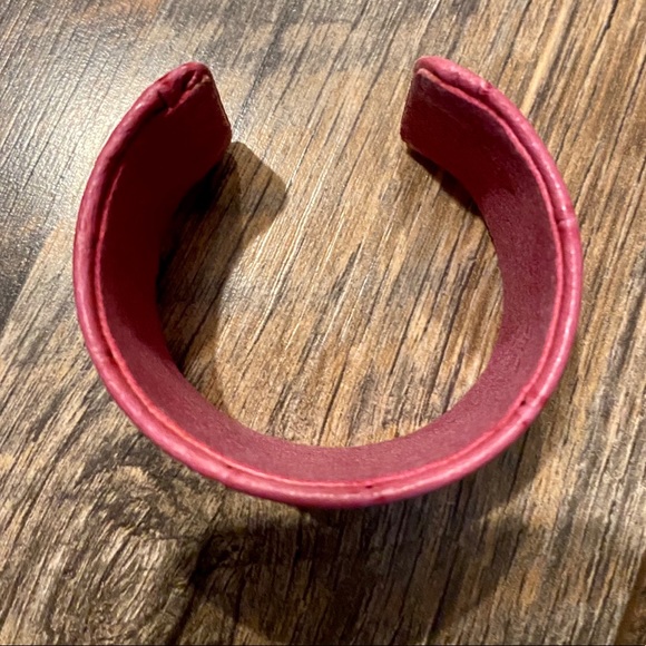 Pink Croco Leather Cuff Bracelet - Picture 3 of 6
